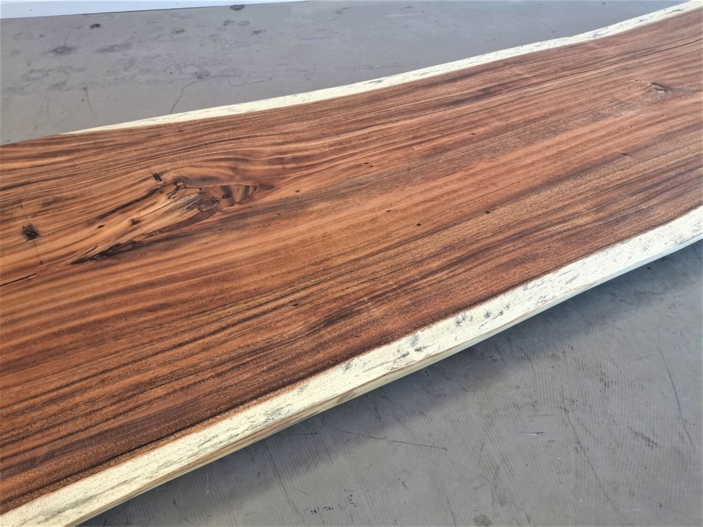 massivholz-tischplatte-baumkante-akazie_mb-394 (8)