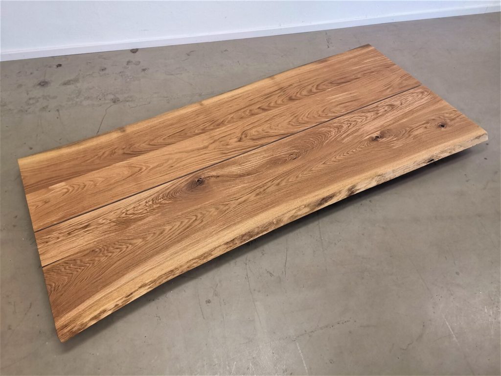 massivholz-tischplatte-baumkante-asteiche_mb-418 (2)