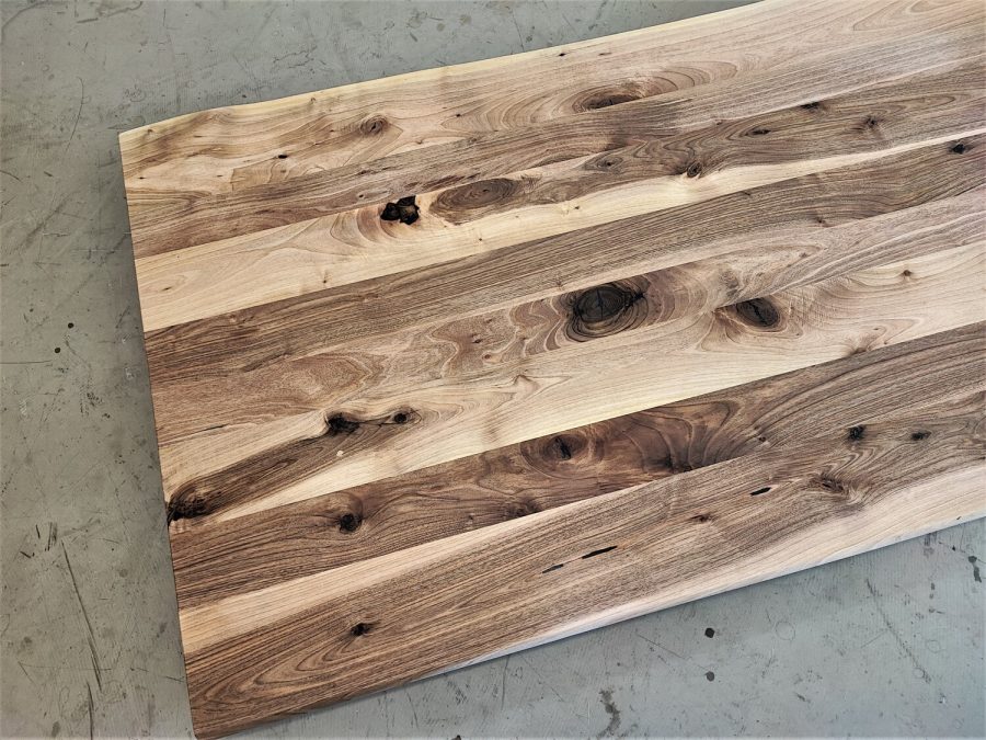 massivholz-tischplatte-baumkante-nussbaum_k-824 (4)