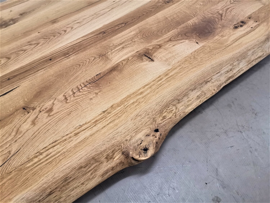 massivholz-tischplatte-baumkante-asteiche_mb-484 (4)