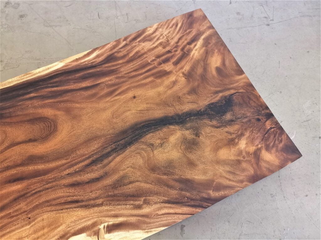 massivholz-tischplatte-baumplatte mit baumkante-am stuek-Akazie_mb-605 (7)