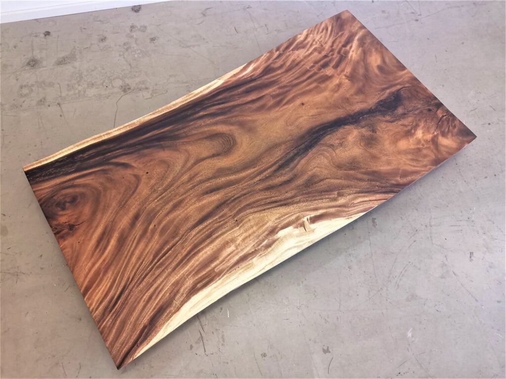 massivholz-tischplatte-baumplatte mit baumkante-am stuek-Akazie_mb-605 (8)