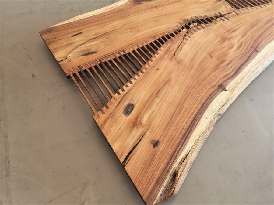 massivholz-tischplatte-designplatte-baumkante-akazie_mb-625 (3)