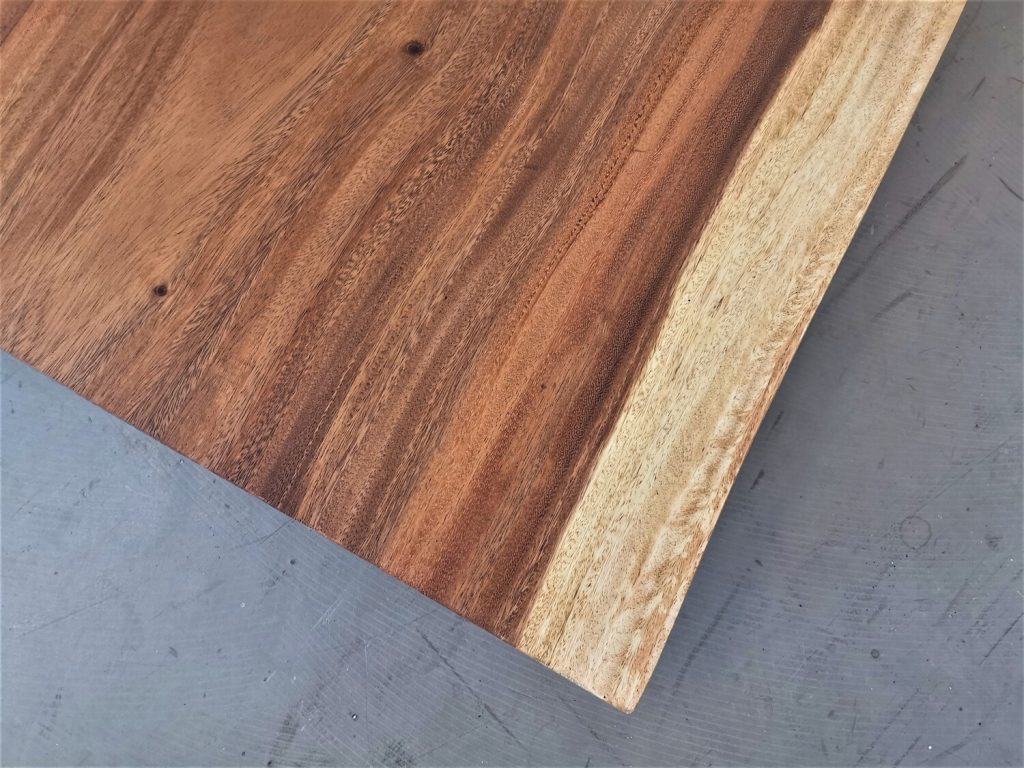 massivholz-tischplatte-baumkante-akazie_mb-697 (6)