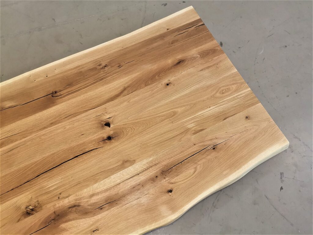 massivholz-tischplatte-baumkante-asteiche_mb-676 (5)