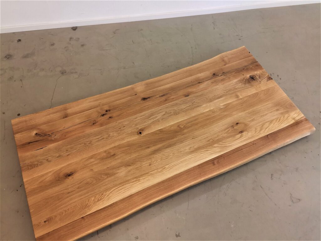 massivholz-tischplatte-baumkante-asteiche_mb-678 (8)
