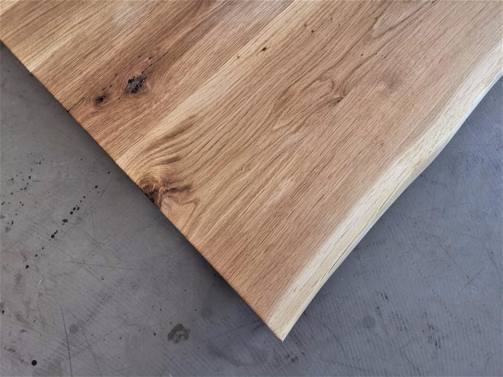 massivholz-tischplatte-baumkante-asteiche_mb-687 (7)