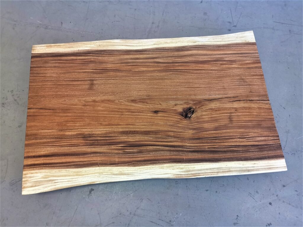 massivholz-tischplatte-baumkante-akazie_mb-730 (6)