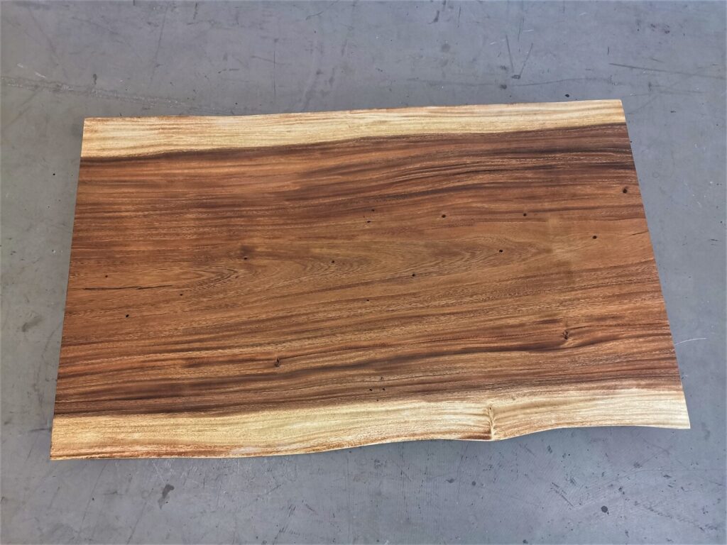 massivholz-tischplatte-baumkante-akazie_mb-737 (7)