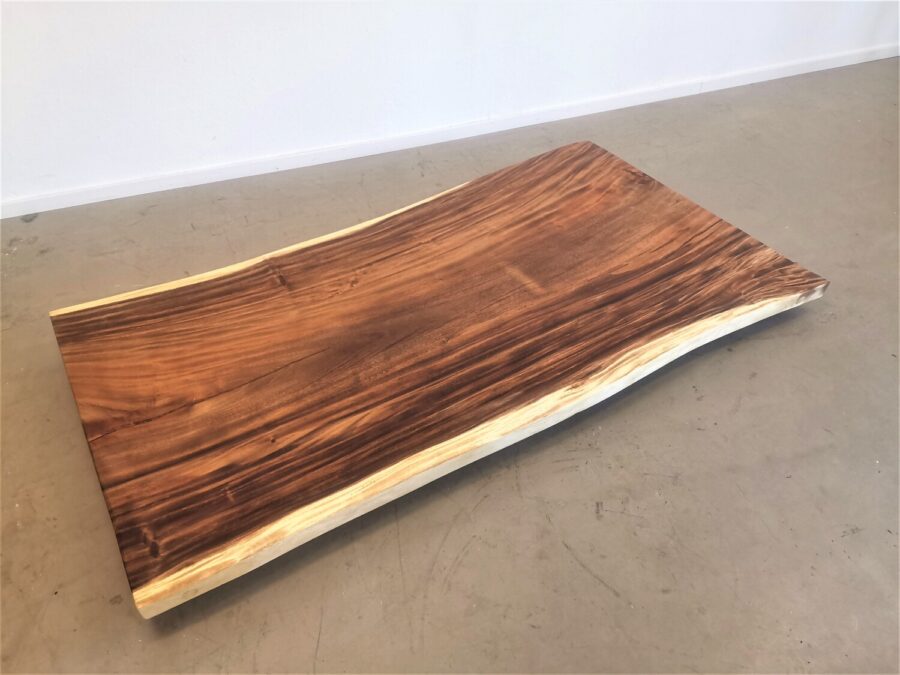massivholz-tischplatte-baumplatte-baumkante-akazie_mb-725 (2)