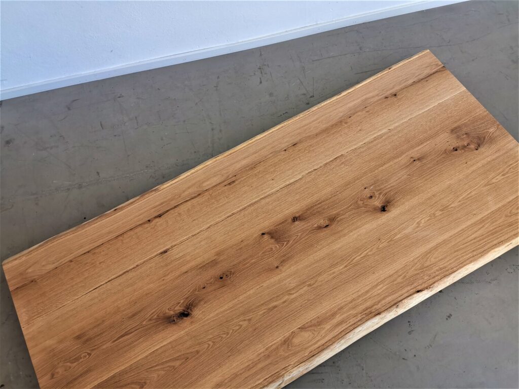massivholz-tischplatte-baumkante-asteiche_22 (7)
