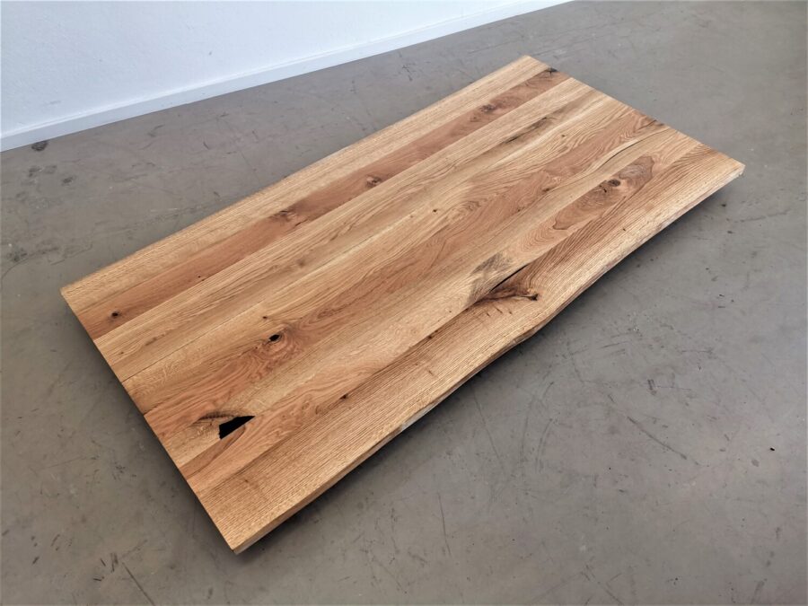 massivholz-tischplatte-baumkante-asteiche_k13 (1)