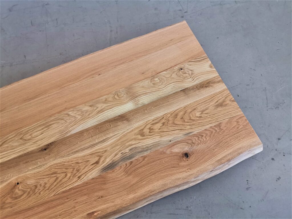 massivholz-tischplatte-baumkante-asteiche_k15 (7)