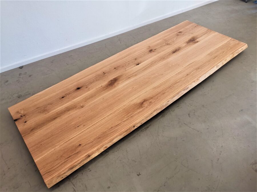 massivholz-tischplatte-baumkante-asteiche_k20 (1)