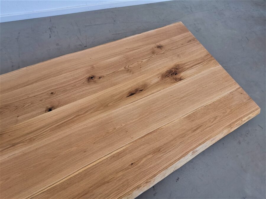 massivholz-tischplatte-baumkante-asteiche_k20 (4)