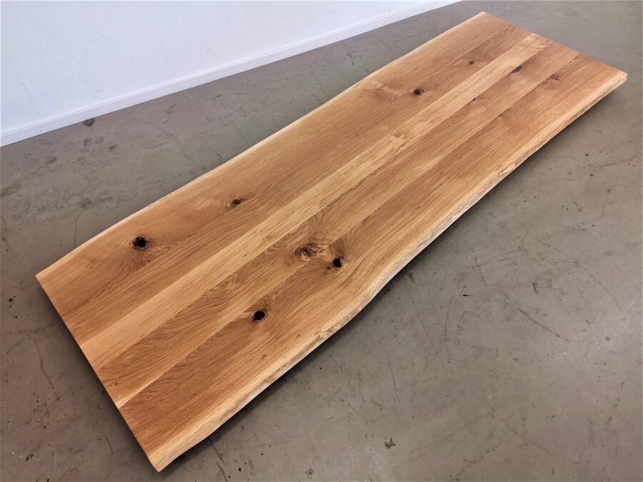 massivholz-tischplatte-baumkante-asteiche_k24 (1)