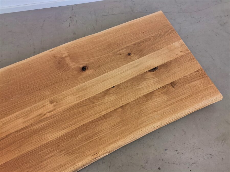 massivholz-tischplatte-baumkante-asteiche_k24 (5)