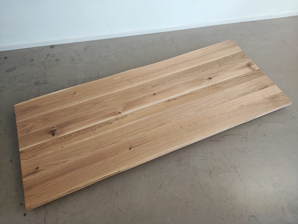 massivholz-tischplatte-baumkante-asteiche_mb-948 (7)