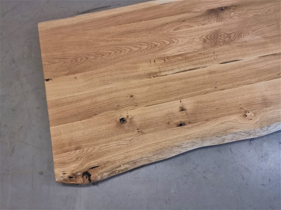 massivholz-tischplatte-baumkante-asteiche_mb-795 (4)