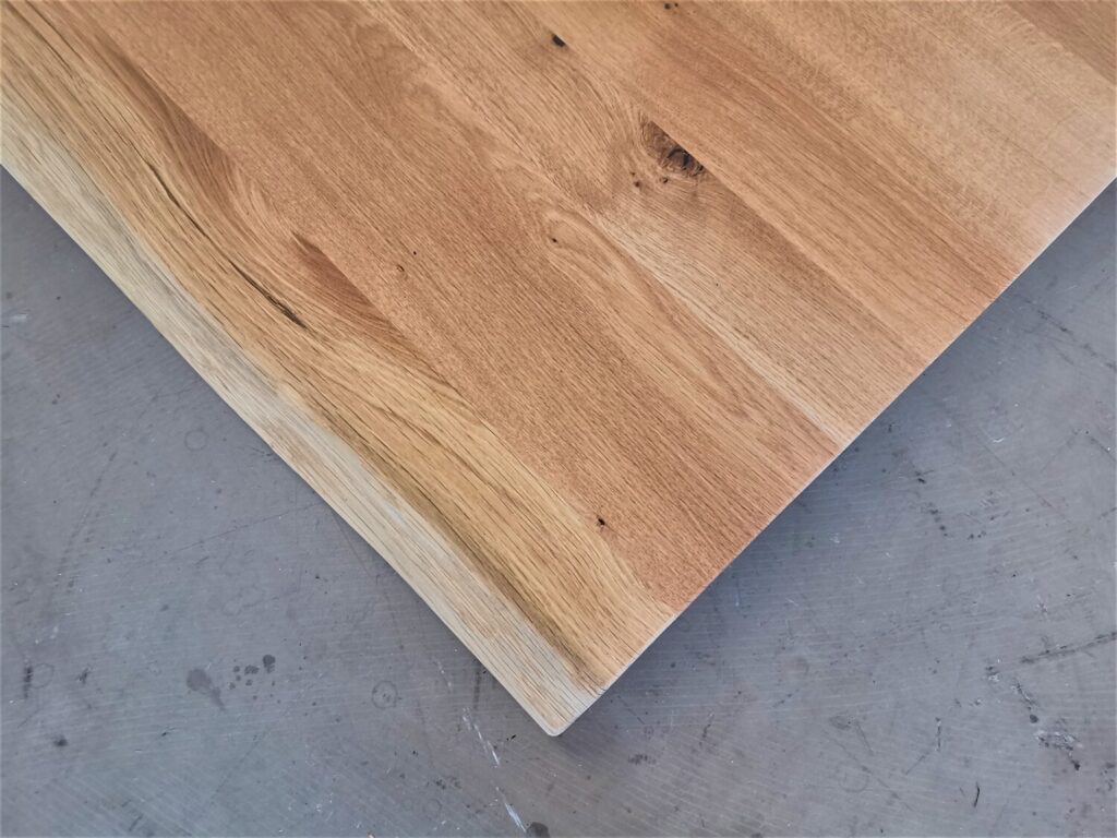 massivholz-tischplatte-baumkante-asteiche_mb-798 (8)