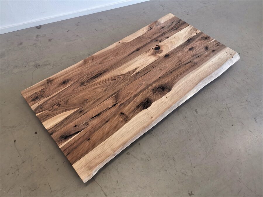 massivholz-tischplatte-baumkante-nussbaum_mb-783 (3)