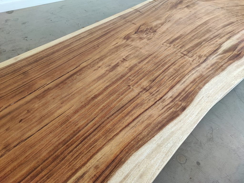 massivholz-tischplatte-baumplatte-baumkante-akazie_mb-844 (5)