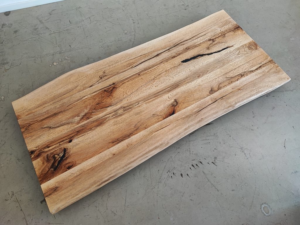 massivholz-tischplatte-baumkante-asteiche_mb-858 (7)