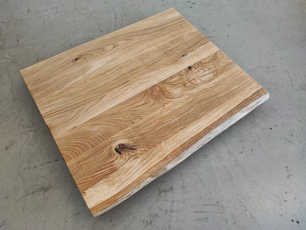 massivholz-tischplatte-baumkante-asteiche_mb-867 (7)