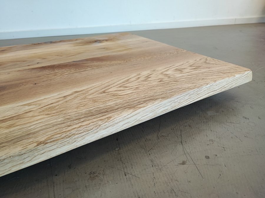 massivholz-tischplatte-baumkante-asteiche_mb-872 (2)