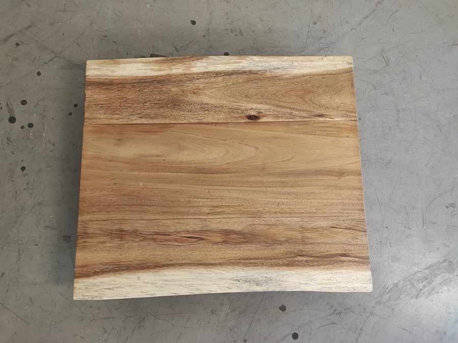massivholz-tischplatte-baumkante-akazie_mb-906 (3)