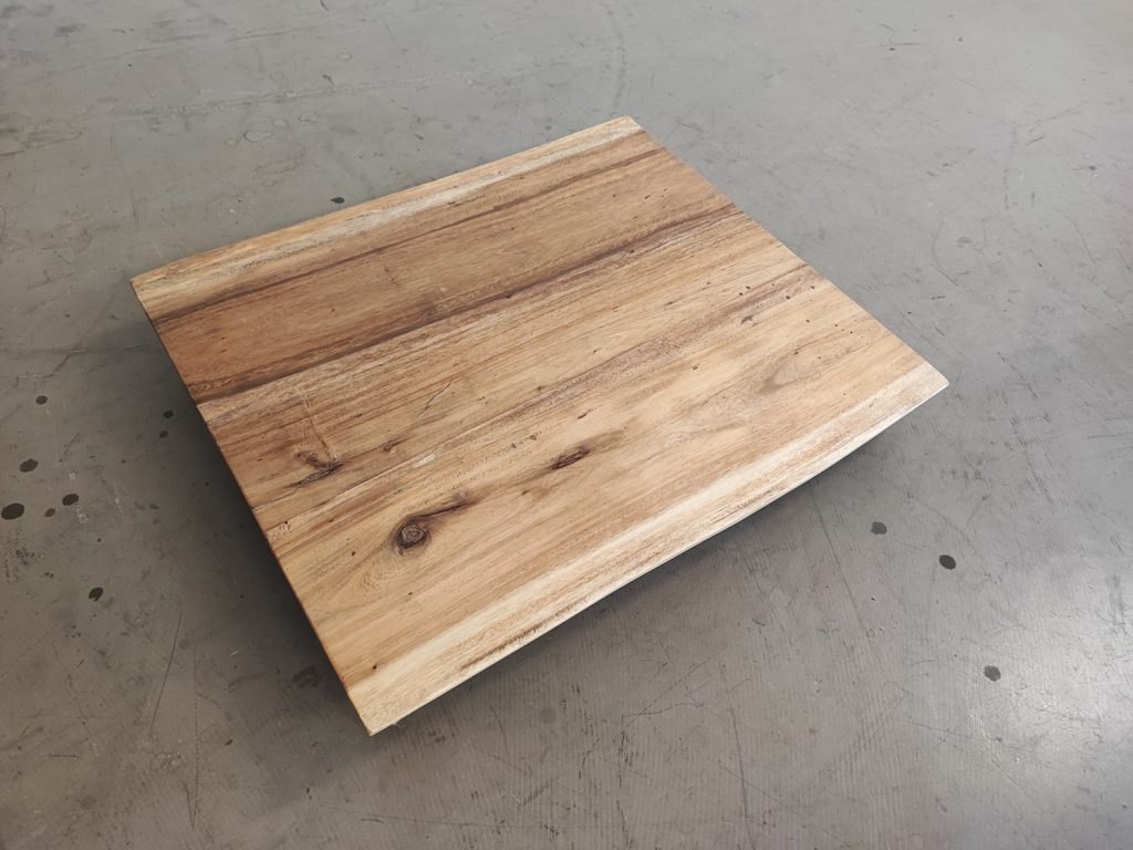 massivholz-tischplatte-baumkante-akazie_mb-907 (7)