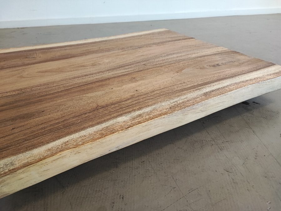 massivholz-tischplatte-baumkante-akazie_mb-908 (2)