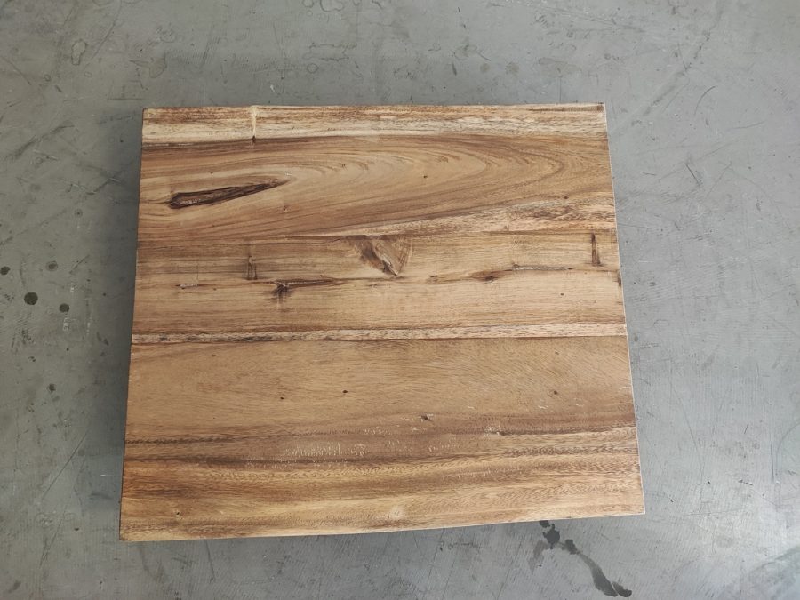 massivholz-tischplatte-baumkante-akazie_mb-910 (4)