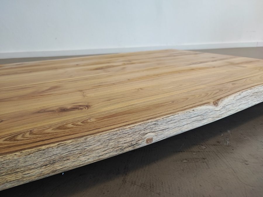 massivholz-tischplatte-baumkante-akazie_mb-930 (1)