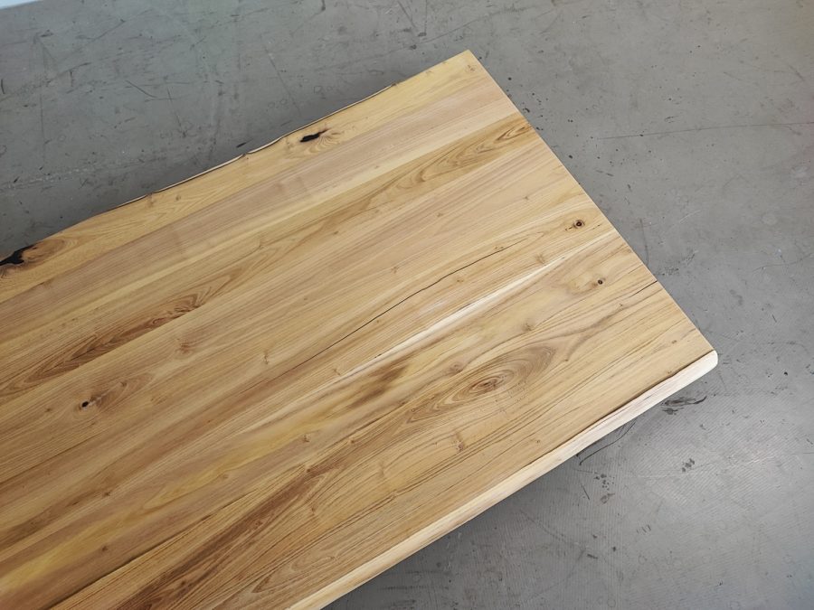 massivholz-tischplatte-baumkante-akazie_mb-931 (2)