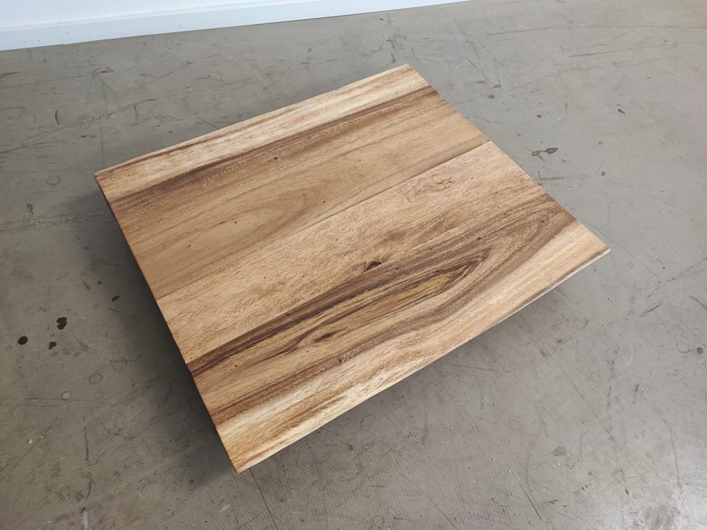 massivholz-tischplatte-baumkante-akazie_mb-934 (7)