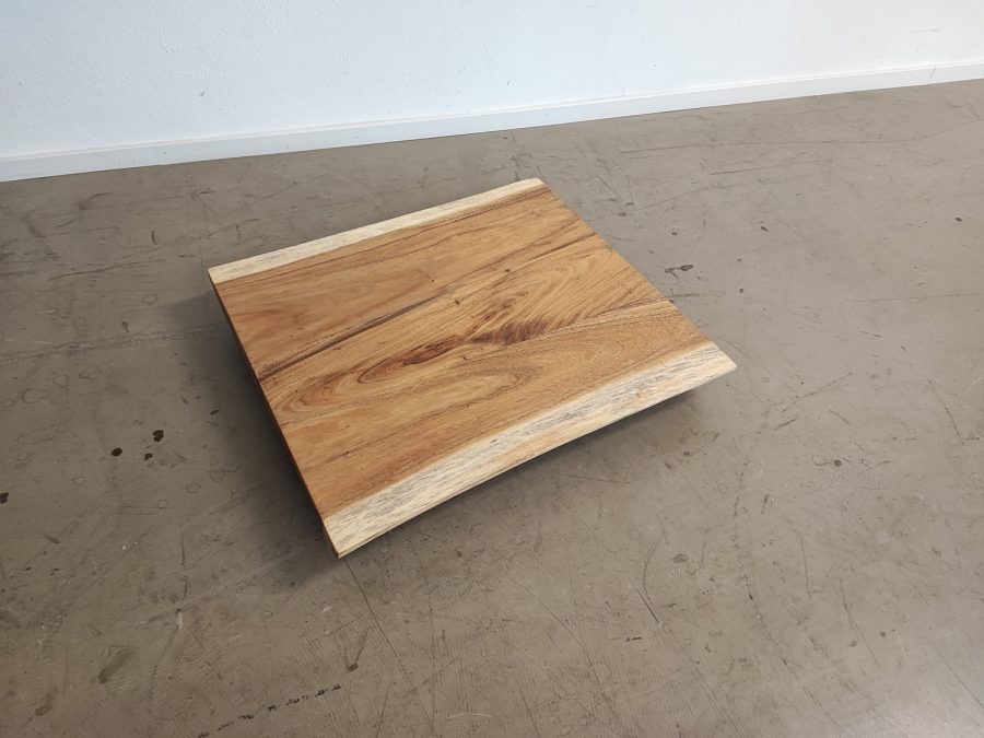 massivholz-tischplatte-baumkante-akazie_mb-935 (1)