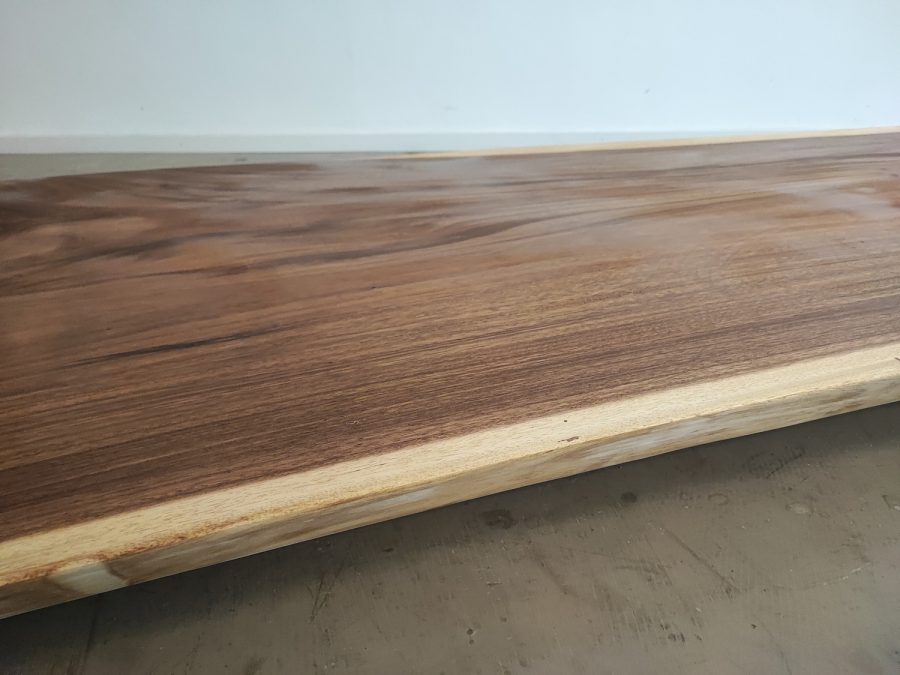 massivholz-tischplatte-baumplatte am stueck-akazie_mb-943 (1)