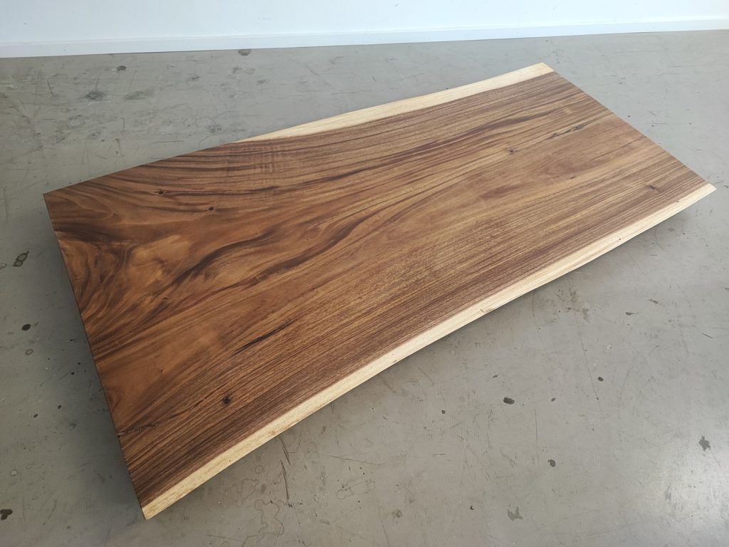 massivholz-tischplatte-baumplatte am stueck-akazie_mb-943 (8)
