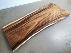 massivholz-tischplatte-baumplatte-baumkante-akazie_mb-969 (9)