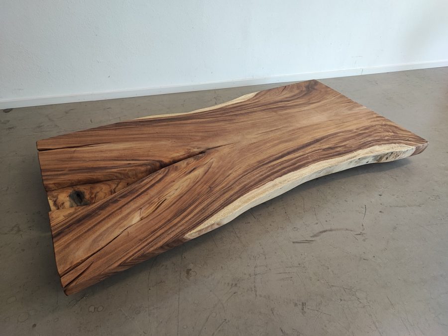 massivholz-tischplatte-design-baumkante-akazie_mb-984 (10)
